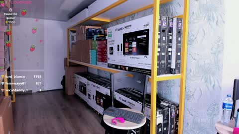Snapshot of ambarina_ chatting on 04/01/26, 01:41 Ambarina online show from 04/01/26, 01:41