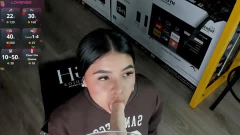 Snapshot of ambarina_ chatting on 05/11/26, 11:16 Ambarina online show from 05/11/26, 11:16