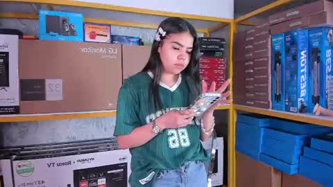 Snapshot of ambarina_ chatting on 06/11/26, 11:19 Ambarina online show from 06/11/26, 11:19