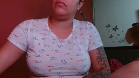 Snapshot of ambarmilf09 chatting on 10/15/25, 05:57 ambarmilf09 online show from 10/15/25, 05:57