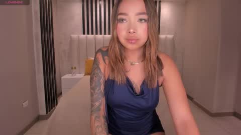 Snapshot of ambarowens chatting on 12/15/25, 12:26 ambarowens online show from 12/15/25, 12:26