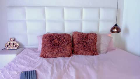 Snapshot of ambarpretty chatting on 11/07/25, 07:25 Ambar online show from 11/07/25, 07:25