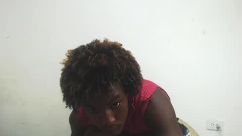 Snapshot of ambartxsex chatting on 01/18/25, 12:46 ambartxsex online show from 01/18/25, 12:46