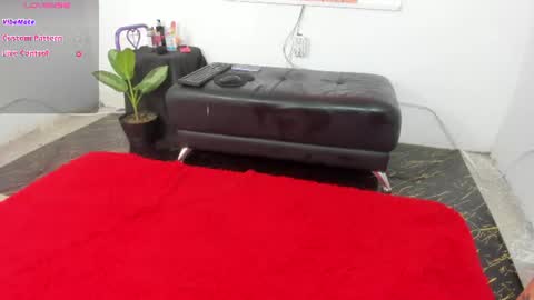 Snapshot of ambeer__rosee chatting on 06/14/26, 05:15 mbr online show from 06/14/26, 05:15