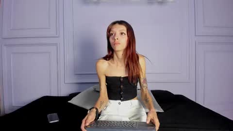 Snapshot of amber__rous chatting on 09/20/25, 11:22 Amber online show from 09/20/25, 11:22