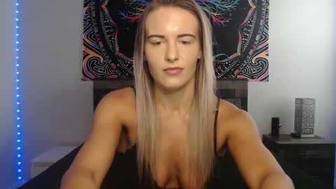 Amber online show from 09/22/25, 01:46