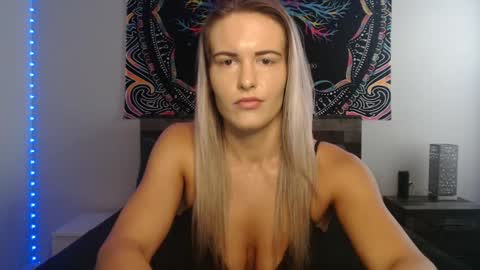 Amber online show from 10/06/25, 01:52