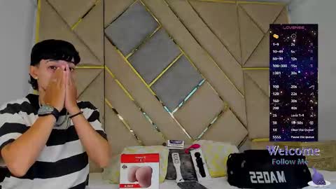 Snapshot of amber_adams_ chatting on 11/08/25, 03:34 Amber online show from 11/08/25, 03:34