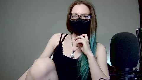 Amber non-nude model online show from 02/03/25, 12:04