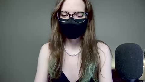 Amber non-nude model online show from 11/29/25, 01:30