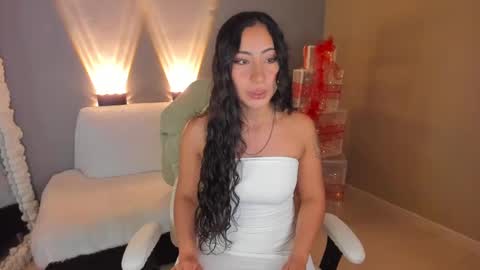 amber_curly online show from 12/31/24, 03:31