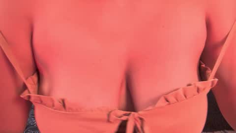 Snapshot of amber_demons chatting on 11/19/25, 10:21 Amber Demons online show from 11/19/25, 10:21