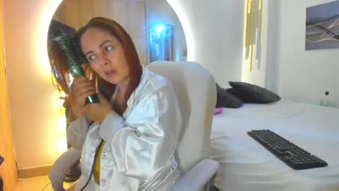 Amber Disney online show from 02/26/25, 08:00