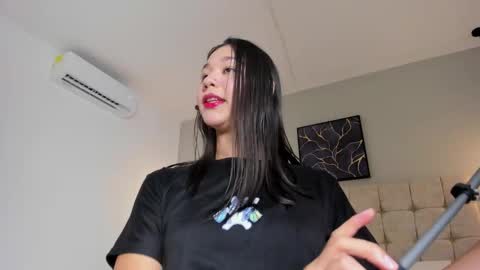 Snapshot of amber_hot22 chatting on 10/27/25, 08:13 ambar online show from 10/27/25, 08:13