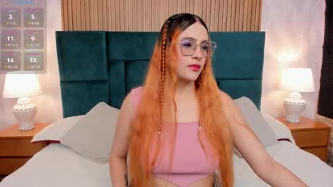 Snapshot of amber_kiss_ chatting on 10/23/25, 06:28 Emily online show from 10/23/25, 06:28