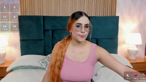 Snapshot of amber_kiss_ chatting on 11/01/25, 06:32 Emily online show from 11/01/25, 06:32