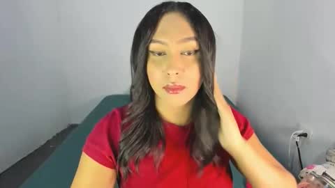 LUISA online show from 11/21/25, 11:25