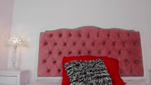 julieta  online show from 10/13/25, 01:44