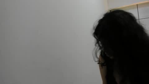 Snapshot of amber_storrm chatting on 10/22/25, 03:29 amber online show from 10/22/25, 03:29