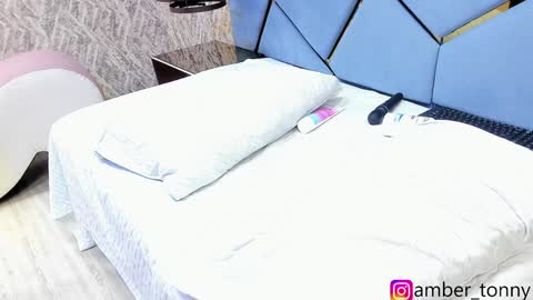 amber y tonny online show from 12/18/24, 03:00