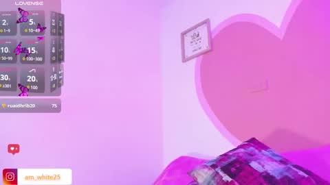 amber_white25 online show from 01/15/25, 06:54