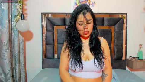 Snapshot of amberbeckeer chatting on 09/20/25, 01:06 Amber online show from 09/20/25, 01:06