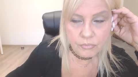Amber online show from 02/03/26, 06:40