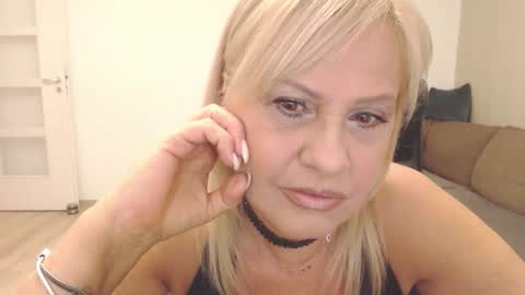 Amber online show from 02/05/26, 06:18