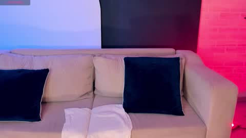 Snapshot of amberfox_1 chatting on 11/24/25, 02:50 Amber Fox online show from 11/24/25, 02:50