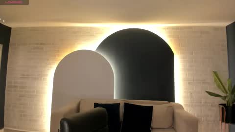 Snapshot of amberfox_1 chatting on 11/27/25, 12:07 Amber Fox online show from 11/27/25, 12:07