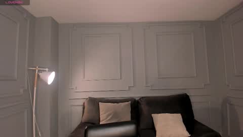 Snapshot of amberfox_1 chatting on 12/02/25, 11:48 Amber Fox online show from 12/02/25, 11:48