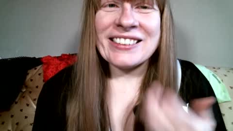 Amberglo Anderson online show from 05/13/26, 02:58