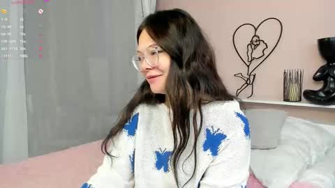 Taya online show from 09/15/25, 09:53