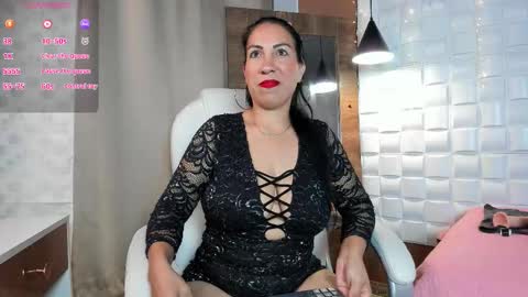 Snapshot of amberjoymilf chatting on 01/12/26, 12:32 Amber online show from 01/12/26, 12:32