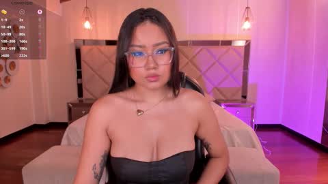 Amber  online show from 11/18/25, 03:01