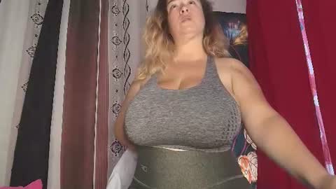 Snapshot of amberlissi chatting on 07/20/26, 04:09 LISSY online show from 07/20/26, 04:09