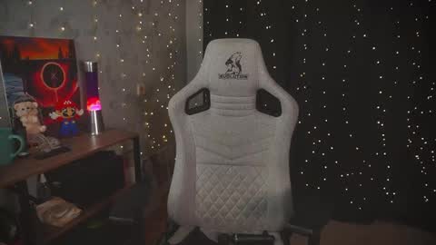 Snapshot of amberlyyy chatting on 10/07/25, 06:21 my name is Sonya but you can call me your favorite girl 3 online show from 10/07/25, 06:21