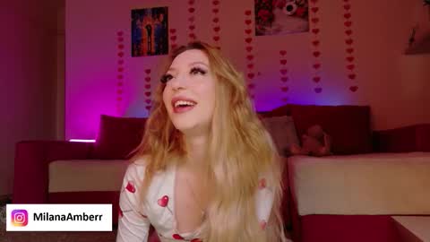 ambermilana online show from 02/25/26, 06:56