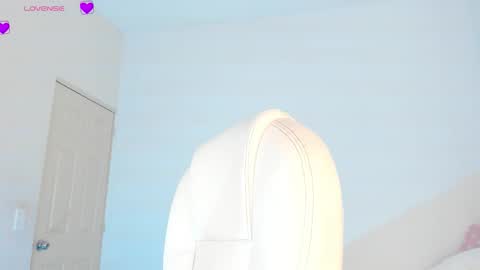 Snapshot of ambermiller04 chatting on 10/25/25, 02:56 Amber online show from 10/25/25, 02:56