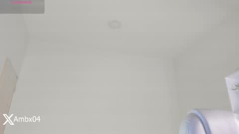 Snapshot of ambermiller04 chatting on 11/25/25, 11:54 Amber online show from 11/25/25, 11:54