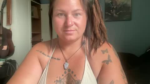 ambermoss7 online show from 07/15/26, 10:48