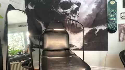 Amberneddie online show from 11/11/25, 06:08