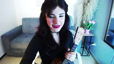 Snapshot of amberpixie_ chatting on 05/15/26, 02:29 Amber online show from 05/15/26, 02:29