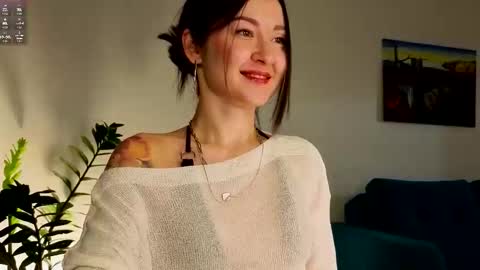 Snapshot of ambientmoon chatting on 02/11/26, 02:44 Moon inst 4mbientmoon online show from 02/11/26, 02:44