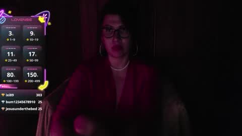 Snapshot of ambika_beauty chatting on 12/03/25, 01:35 Ambika beauty online show from 12/03/25, 01:35