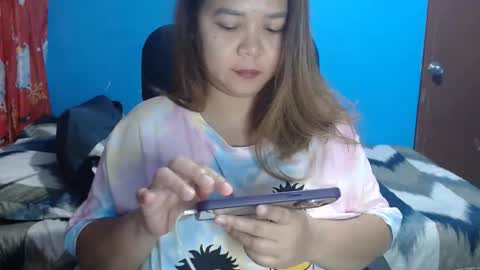 Marie online show from 04/24/26, 06:43