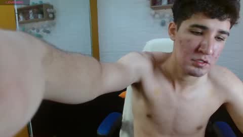Snapshot of ambrosebull chatting on 10/05/25, 12:14 Ambrosebull online show from 10/05/25, 12:14