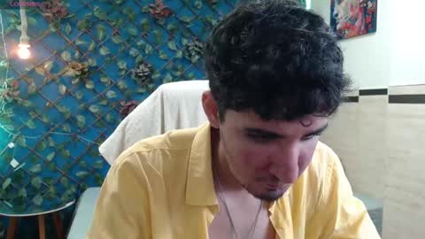 Snapshot of ambrosebull chatting on 10/20/25, 02:17 Ambrosebull online show from 10/20/25, 02:17