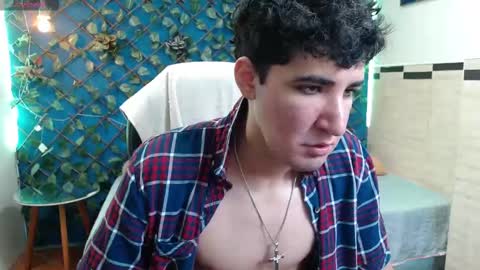 Snapshot of ambrosebull chatting on 10/22/25, 12:49 Ambrosebull online show from 10/22/25, 12:49