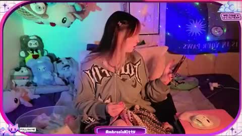 Ambrosia online show from 05/13/26, 07:50